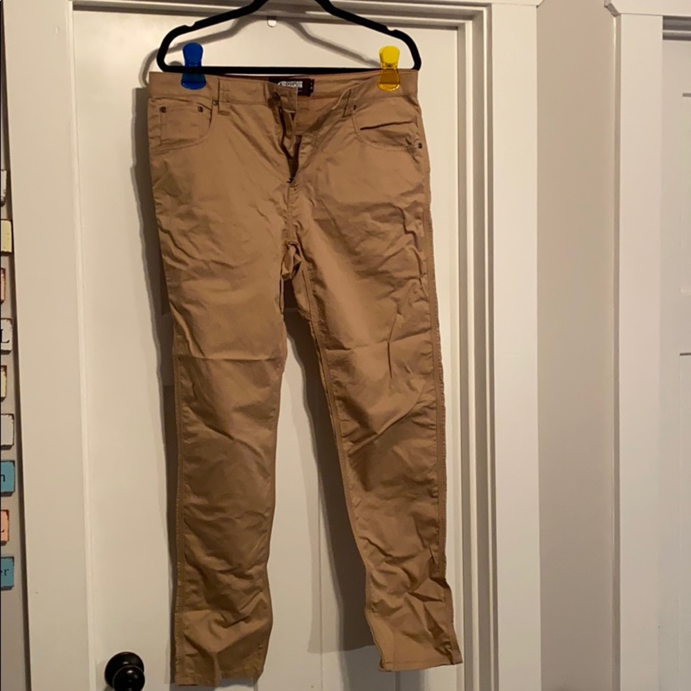 Like New Mountain Khaki Pants